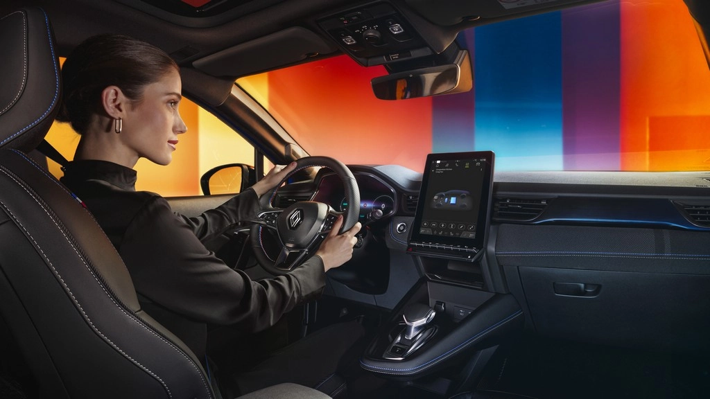 New Renault Captur E Tech Hybrid Esprit Alpine version 010